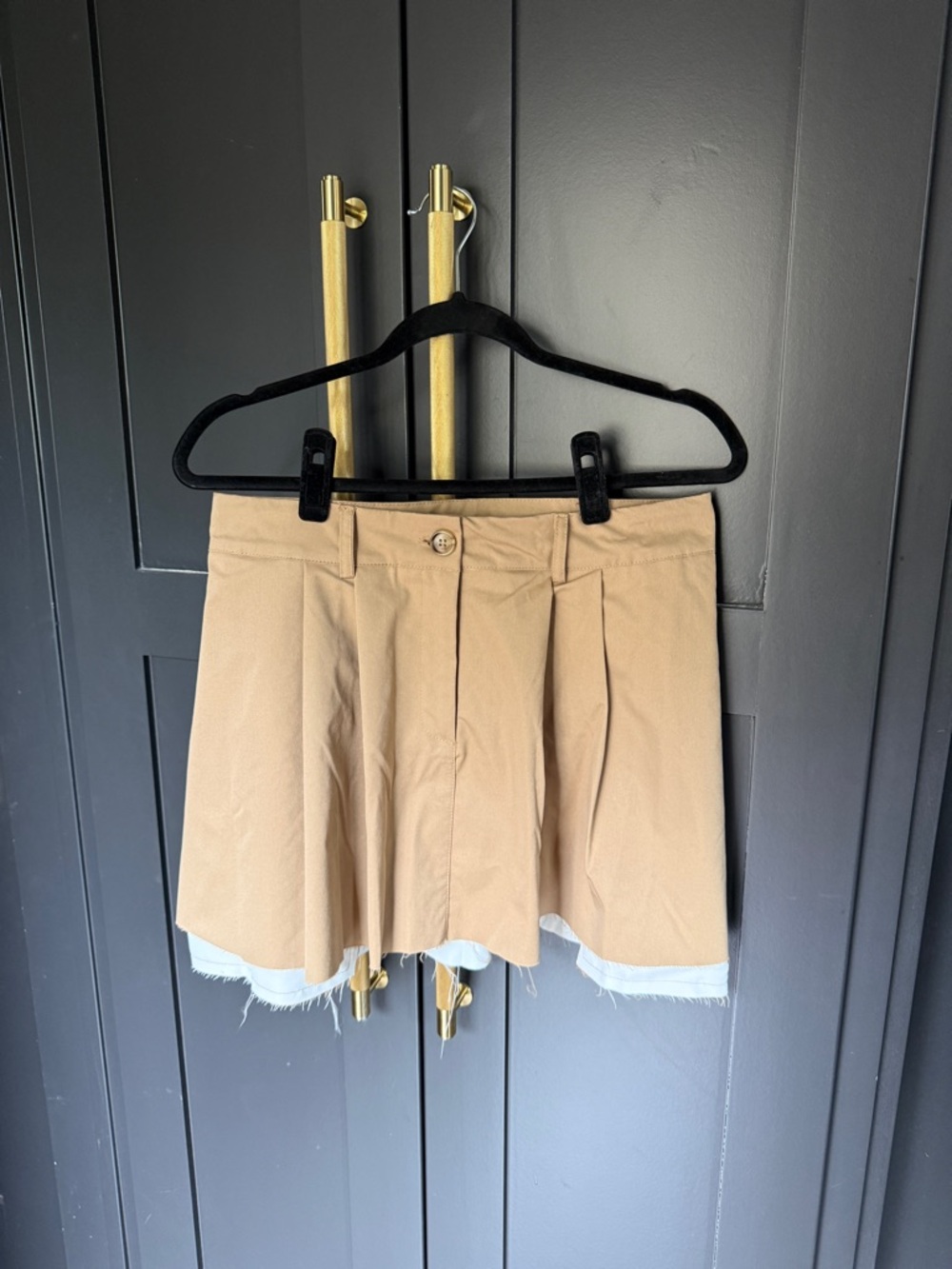 Beige Pleated Women's Short Skort